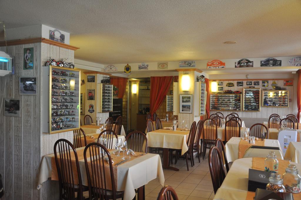 Le Relais De La Vallee Hyevre-Paroisse ภายนอก รูปภาพ