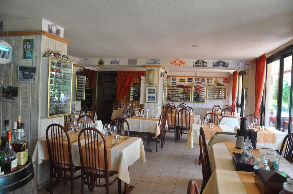 Le Relais De La Vallee Hyevre-Paroisse ภายนอก รูปภาพ